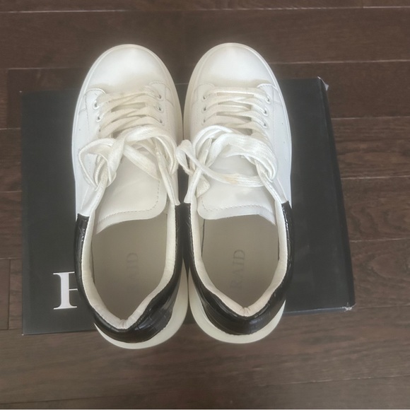 Women’s Raid white lace up sneaker- EU size 41 - Picture 8 of 8